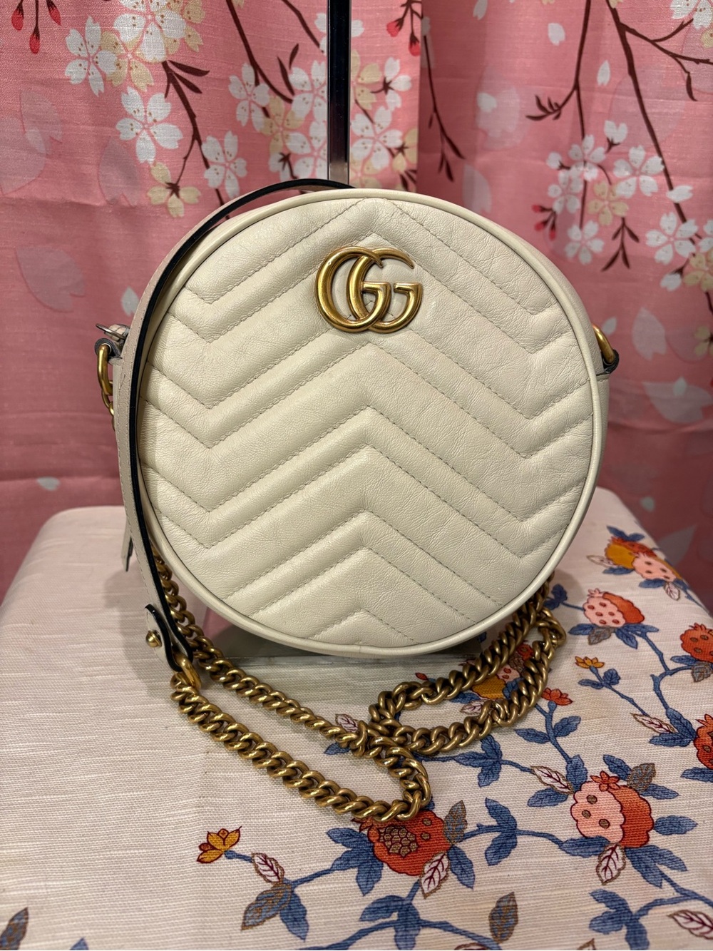 Gucci GG Marmont Matelassé Round Leather Crossbody Shoulder Bag Off-White